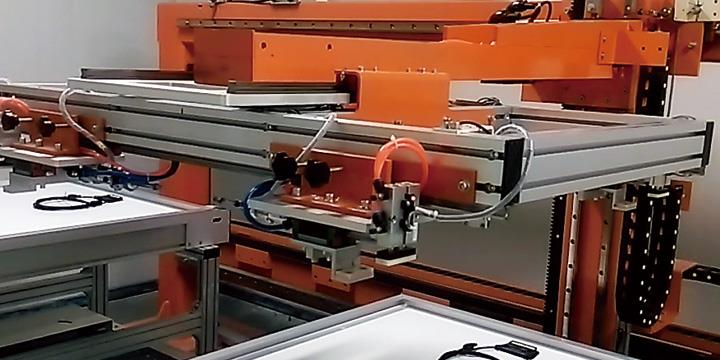 光伏組件制造設(shè)備-固化線上下料機(jī)